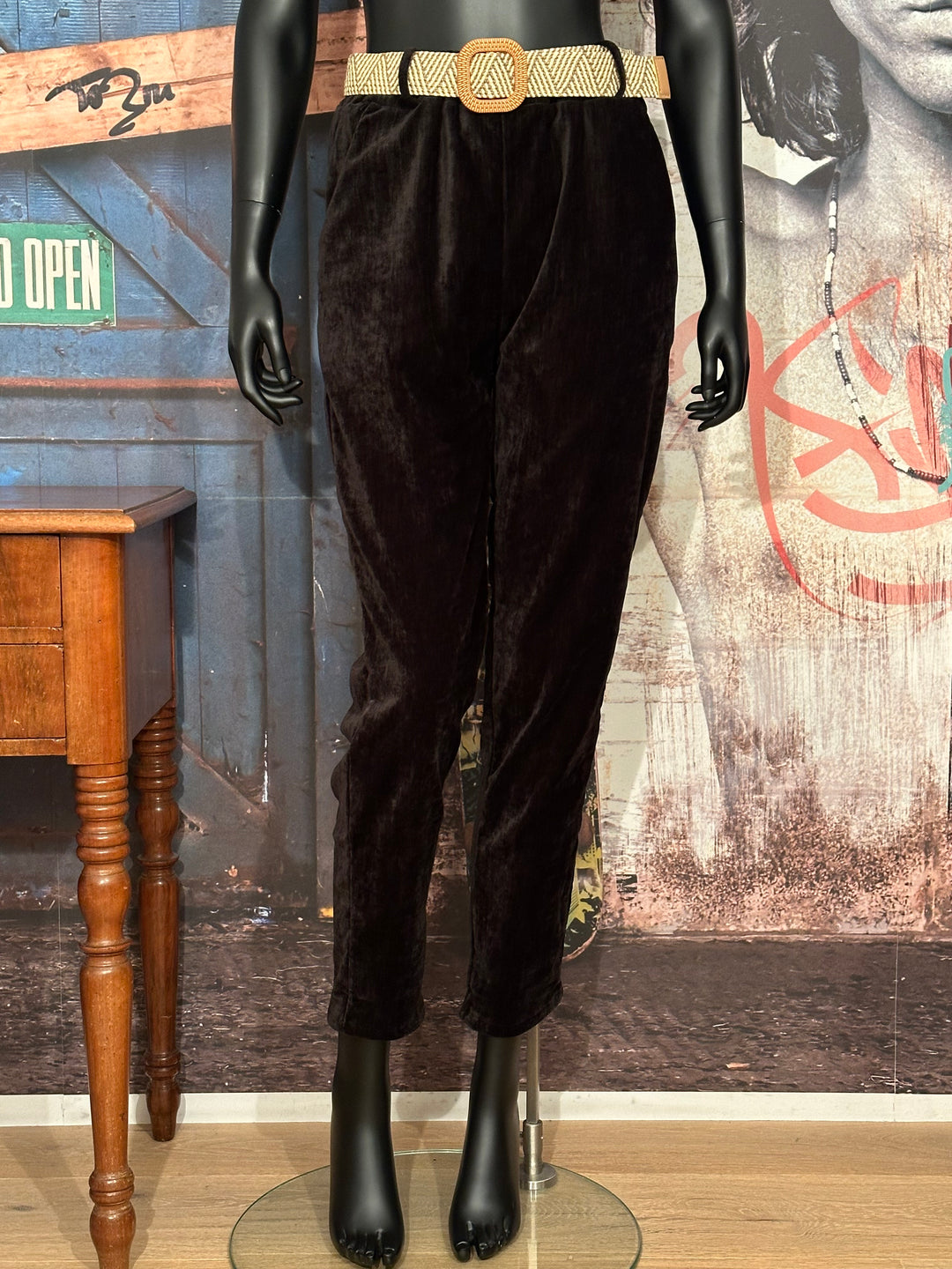 Pantalon en velours tendance et décontracté (38/44) MADE IN 🇮🇹