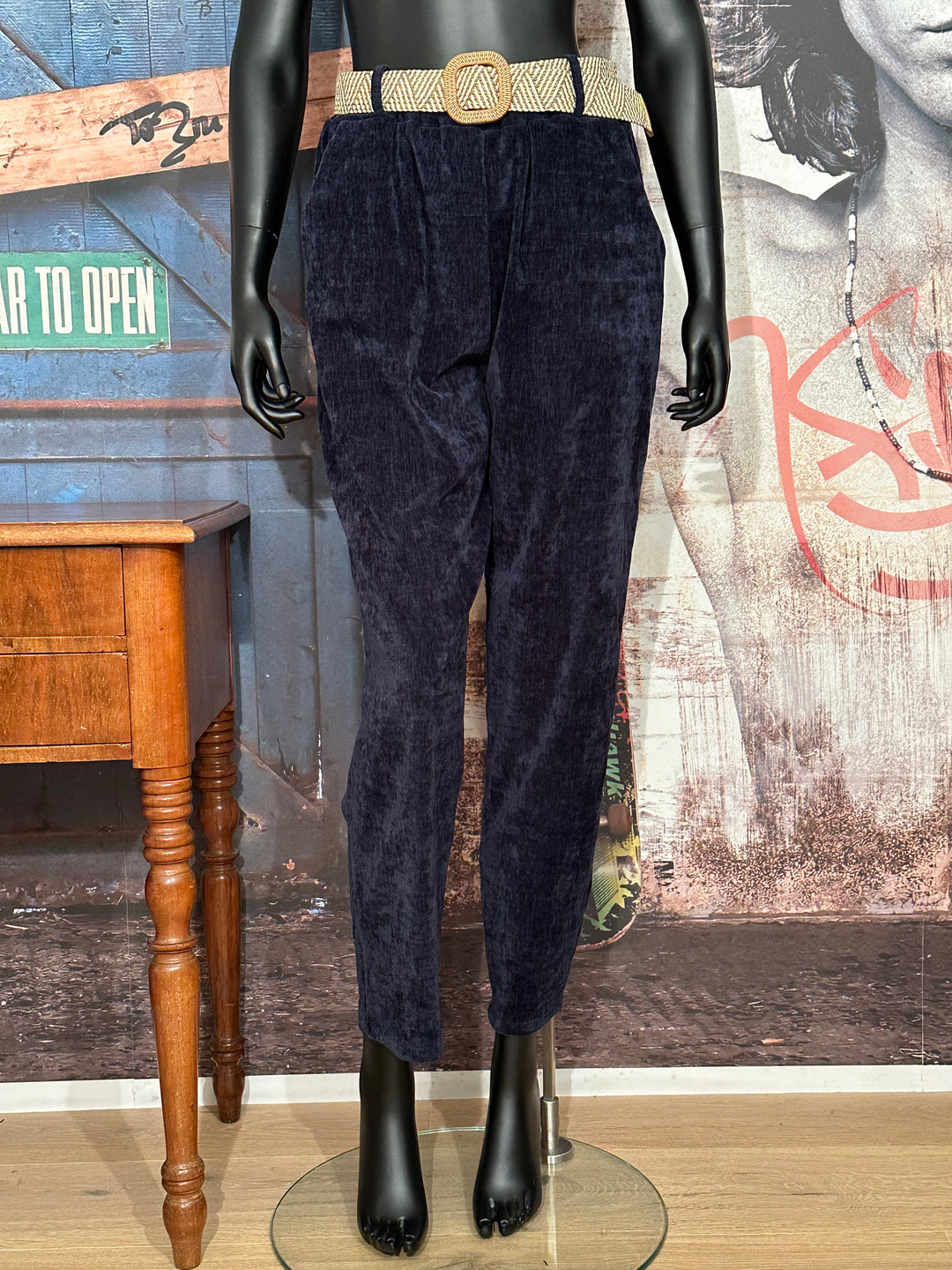 Pantalon en velours tendance et décontracté (38/44) MADE IN 🇮🇹