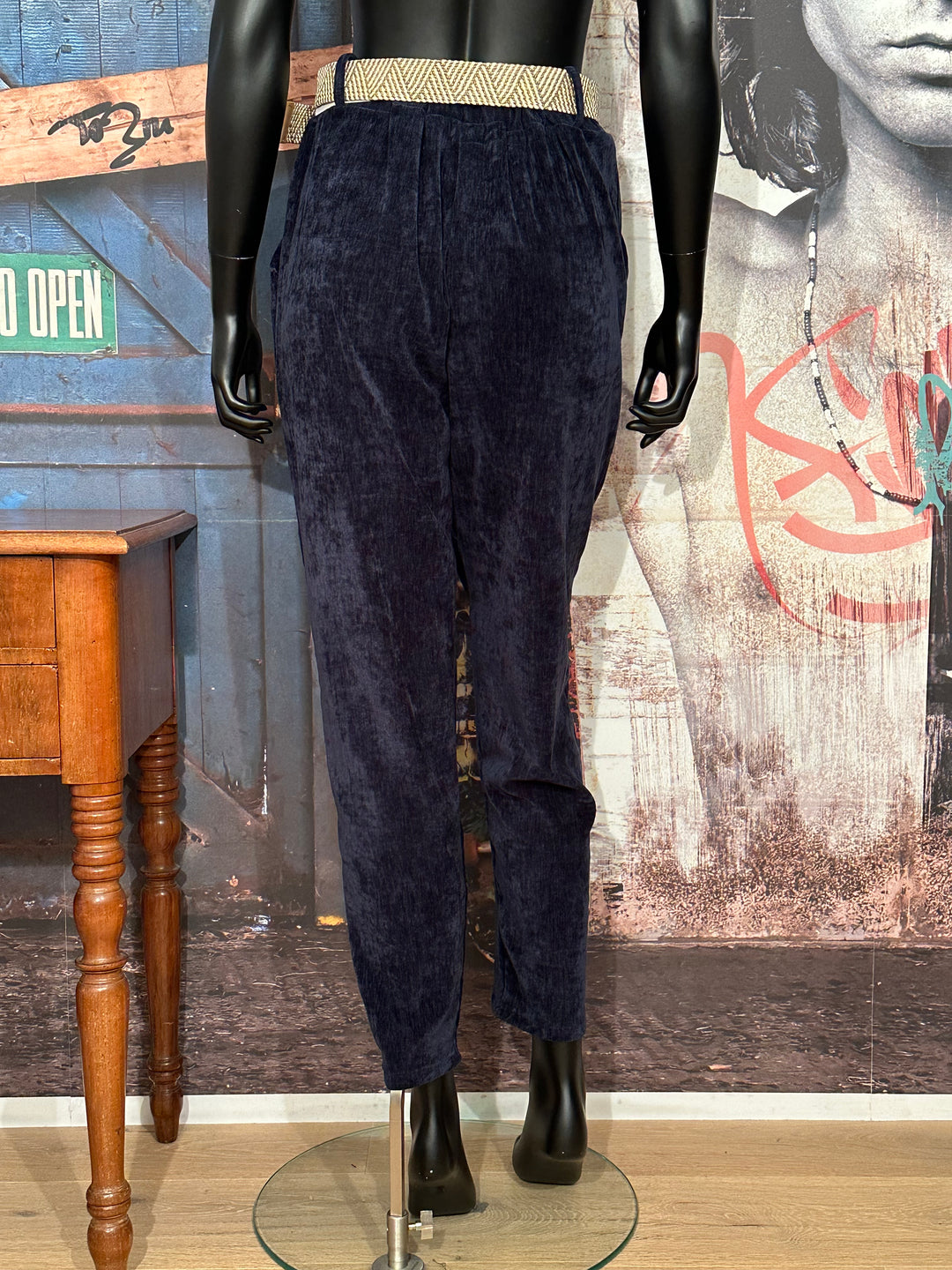 Pantalon en velours tendance et décontracté (38/44) MADE IN 🇮🇹