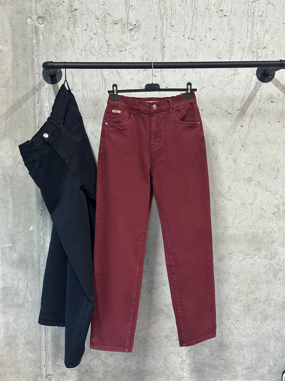 Jean Mom fit "Logan" (38 ➡️ 50)