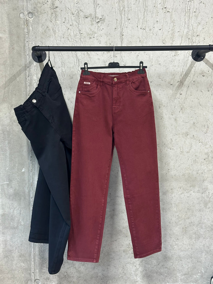 Jean Mom fit "Logan" (38 ➡️ 50)