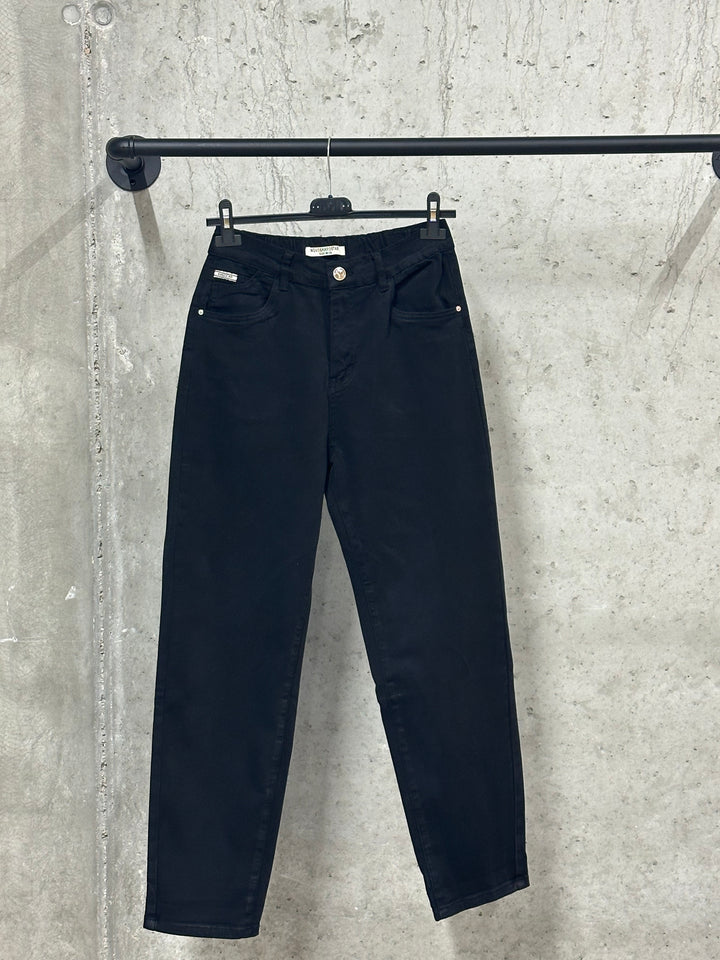 Jean Mom fit "Logan" (38 ➡️ 50)