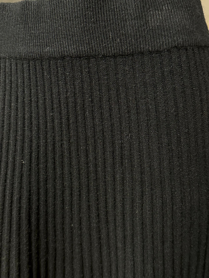 Faltenrock mit elastischer Taille schwarz (36/40)