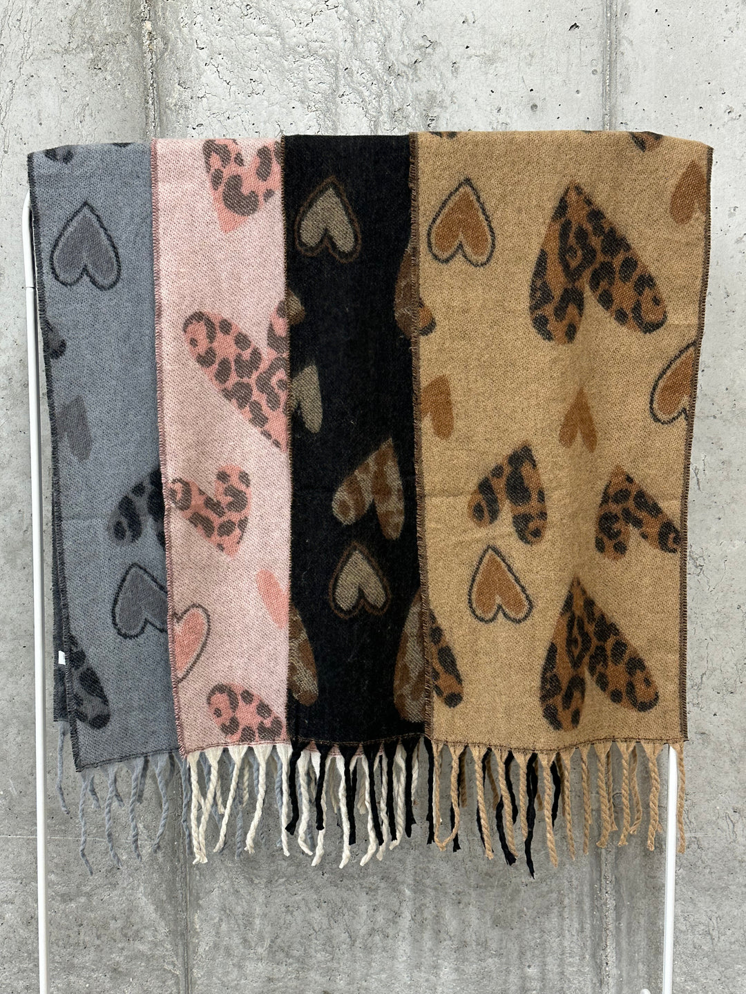 Wendeschal "Herzen & Leopard"