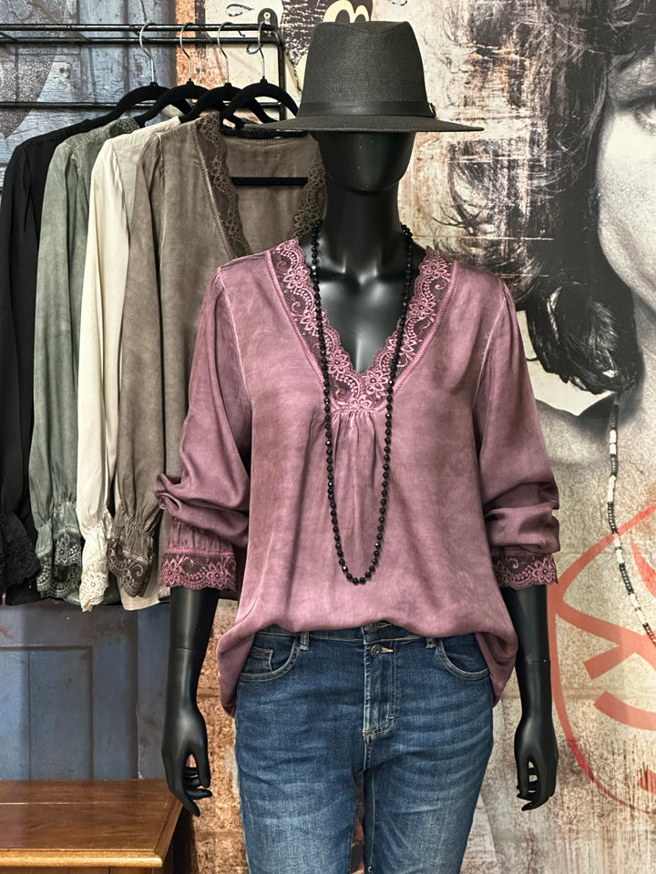 Satiniertes Top mit Ärmeln und V-Ausschnitt aus Spitze 100% Viskose (36/40) MADE IN 🇮🇹