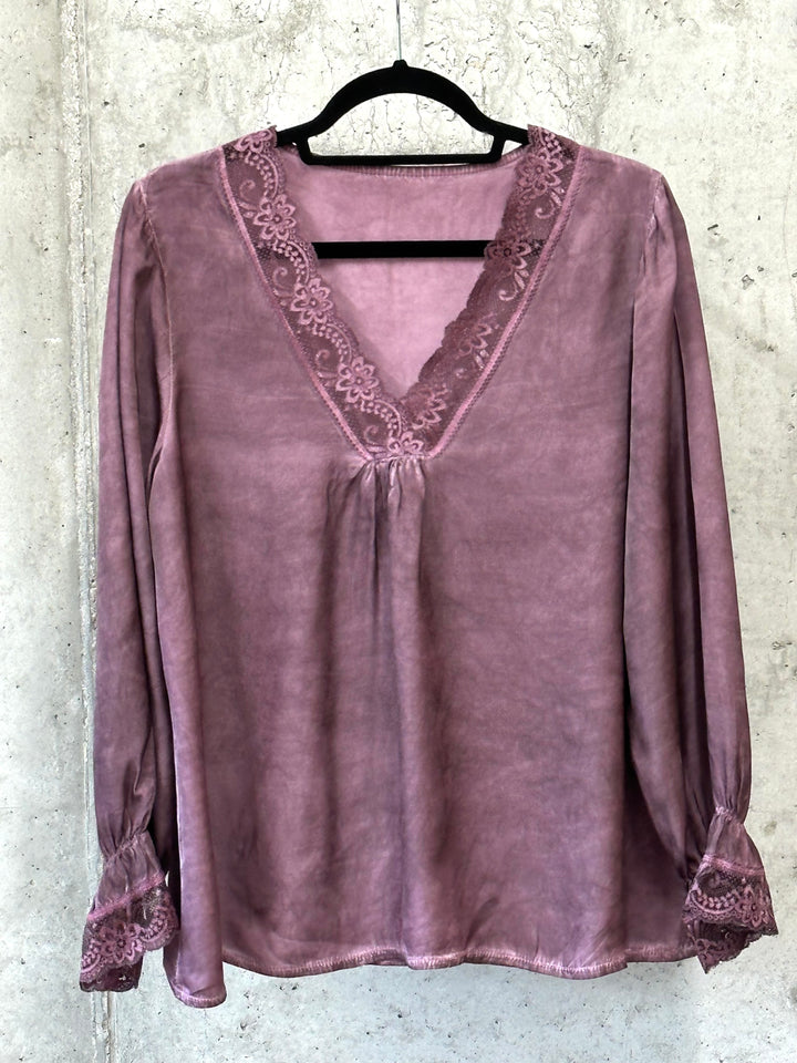 Satiniertes Top mit Ärmeln und V-Ausschnitt aus Spitze 100% Viskose (36/40) MADE IN 🇮🇹