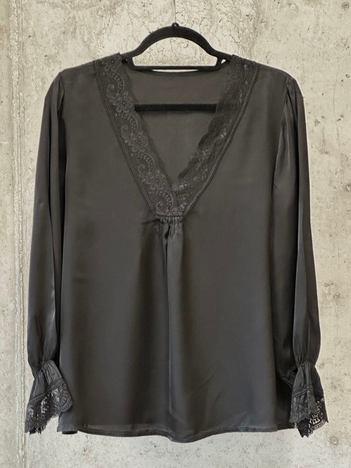 Satiniertes Top mit Ärmeln und V-Ausschnitt aus Spitze 100% Viskose (36/40) MADE IN 🇮🇹