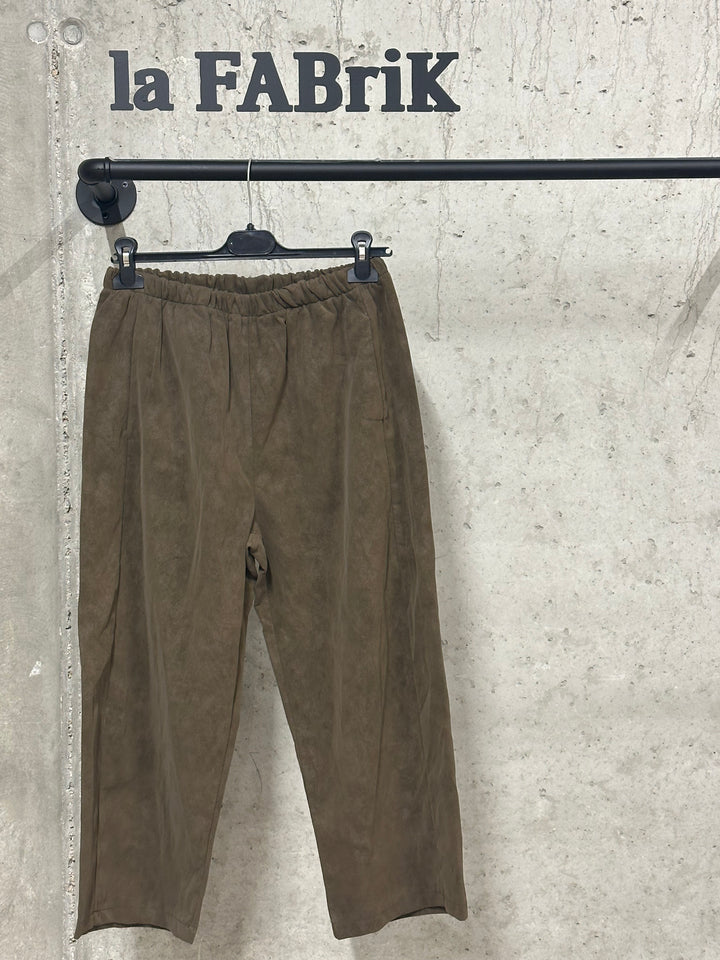 Pantalon 7/8 "Clovis" effet suédine (38/42) MADE IN ITALY