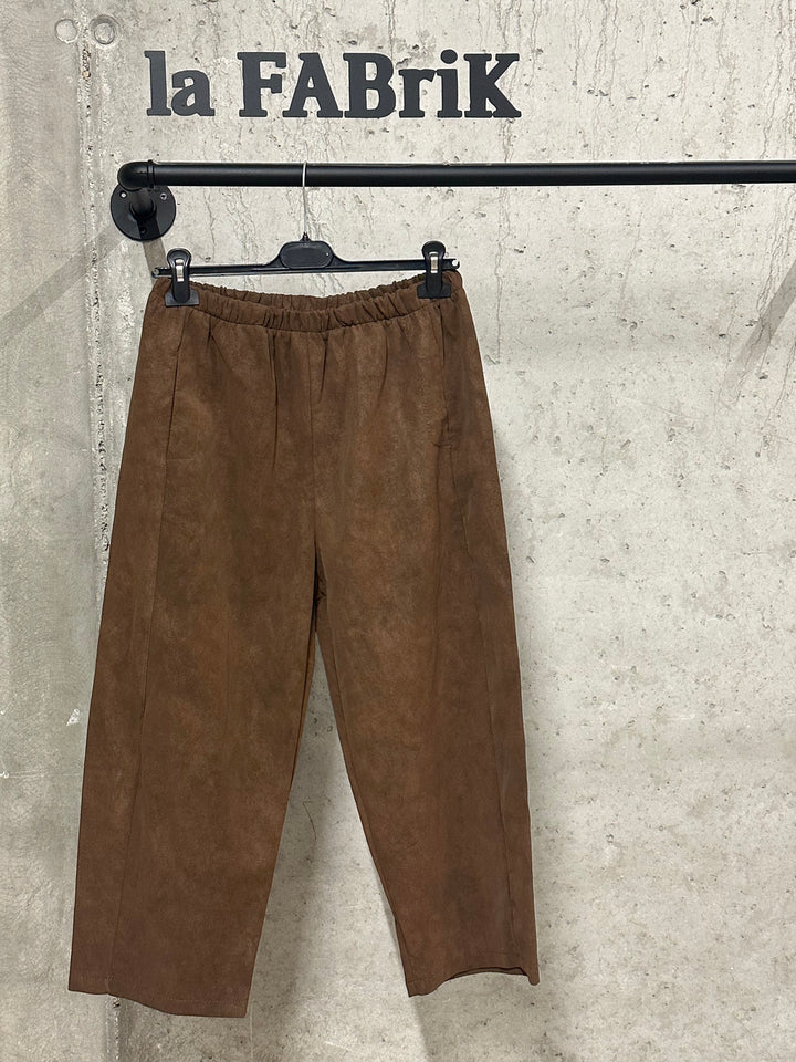 Pantalon 7/8 "Clovis" effet suédine (38/42) MADE IN ITALY