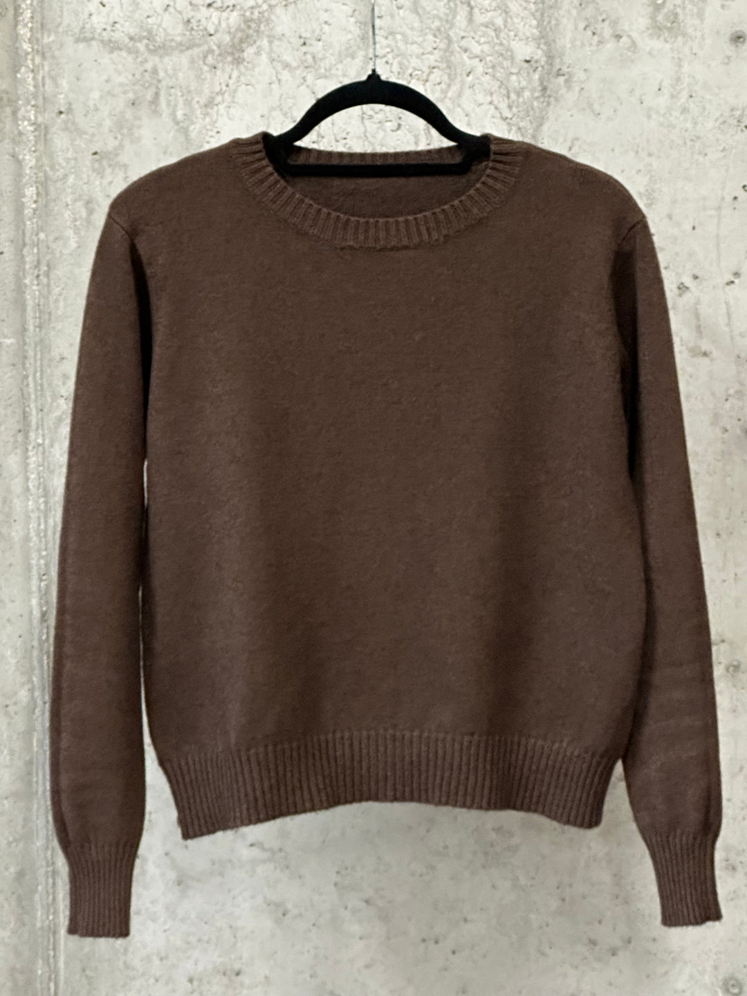 Unifarbener Kurzpullover mit Rundhalsausschnitt (34/38)