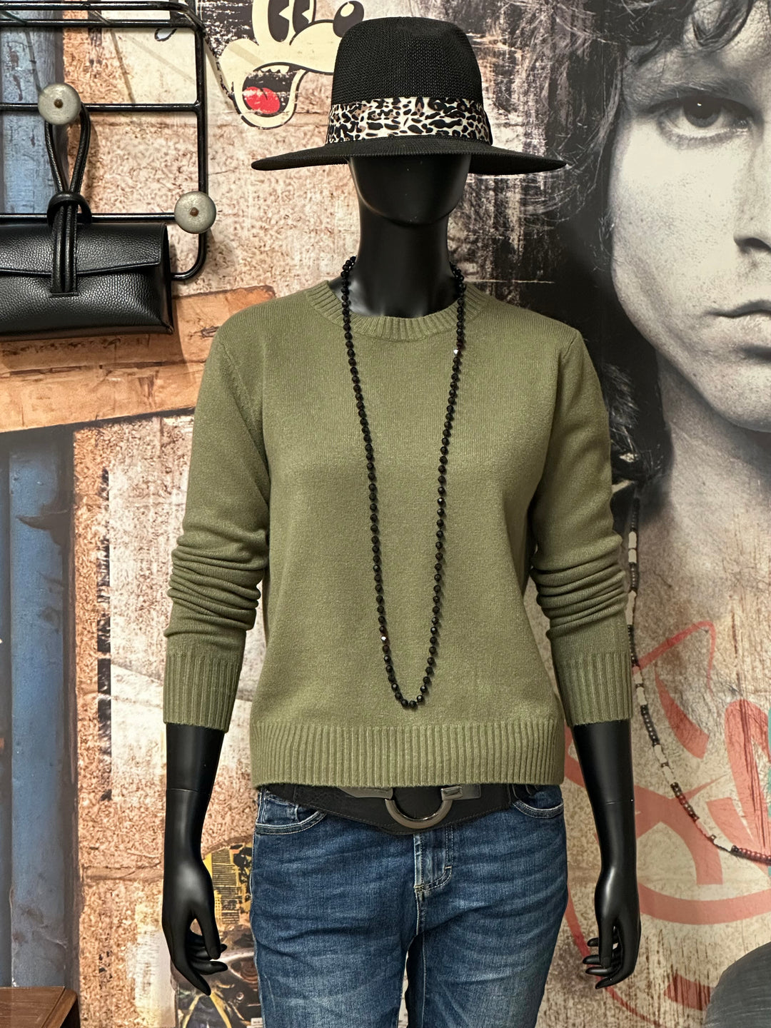 Unifarbener Kurzpullover mit Rundhalsausschnitt (34/38)