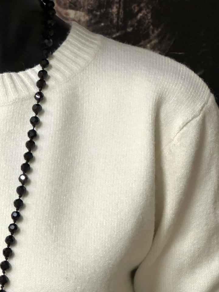 Unifarbener Kurzpullover mit Rundhalsausschnitt (34/38)