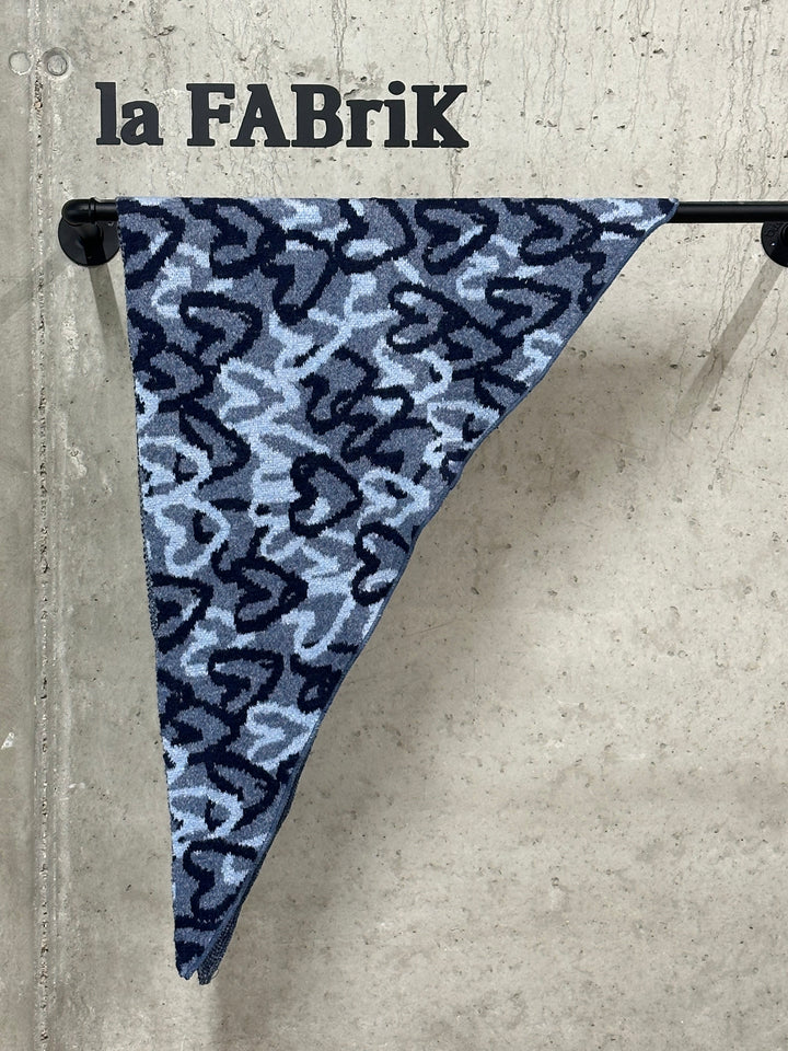 Écharpe triangle coeur «Aïcha »