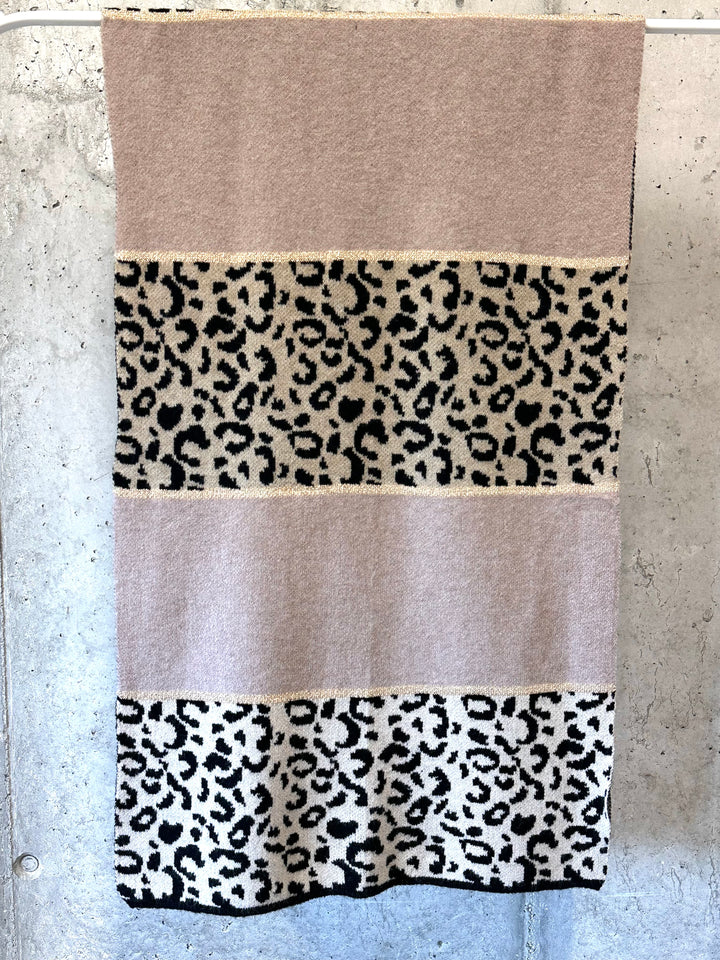 Schal "Leo & goldenes Lurex".