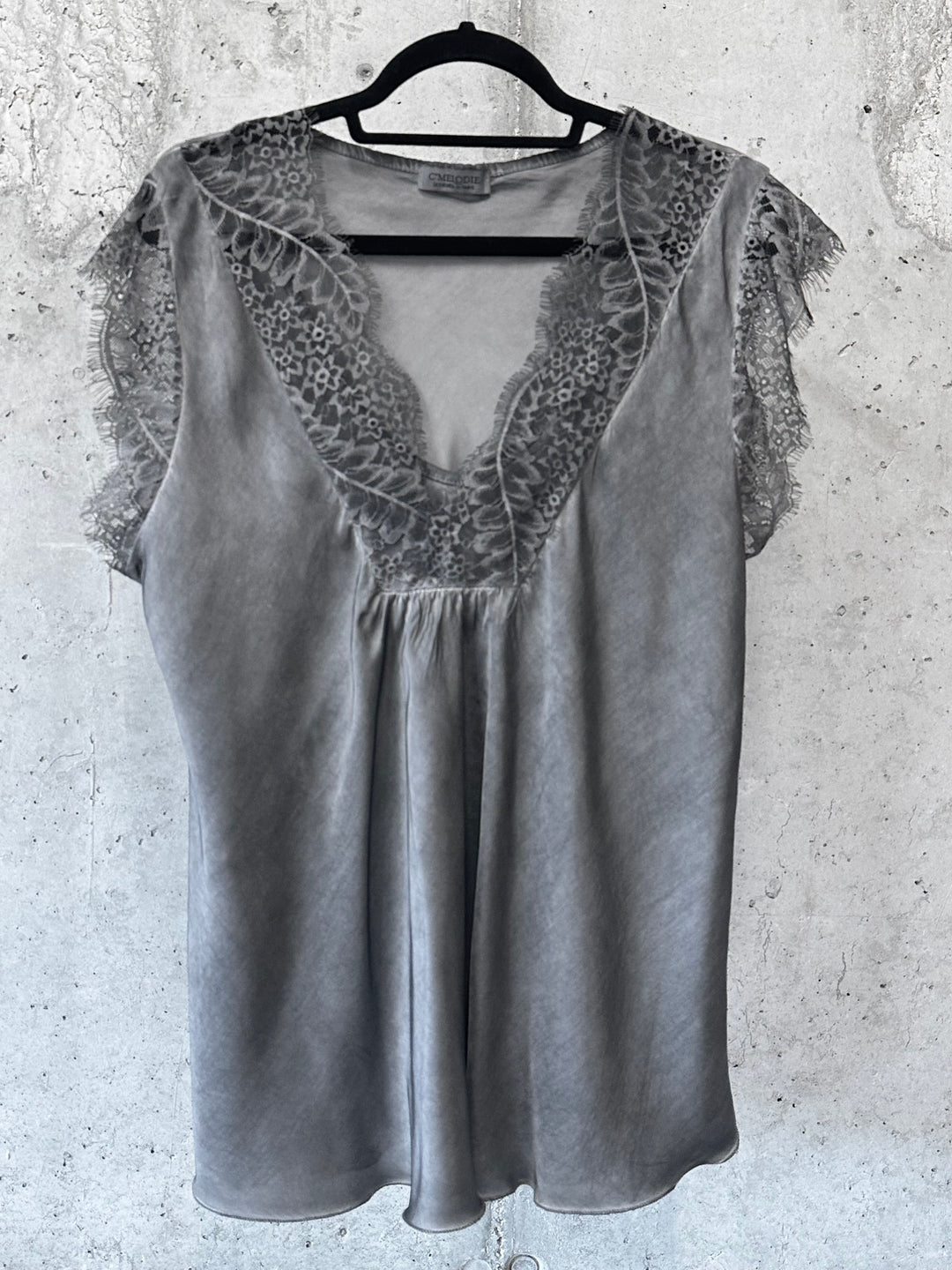 Satin-Top mit kurzen Ärmeln aus Viskose und Seide (42/46) MADE IN 🇮🇹