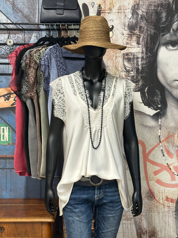 Satin-Top mit kurzen Ärmeln aus Viskose und Seide (42/46) MADE IN 🇮🇹