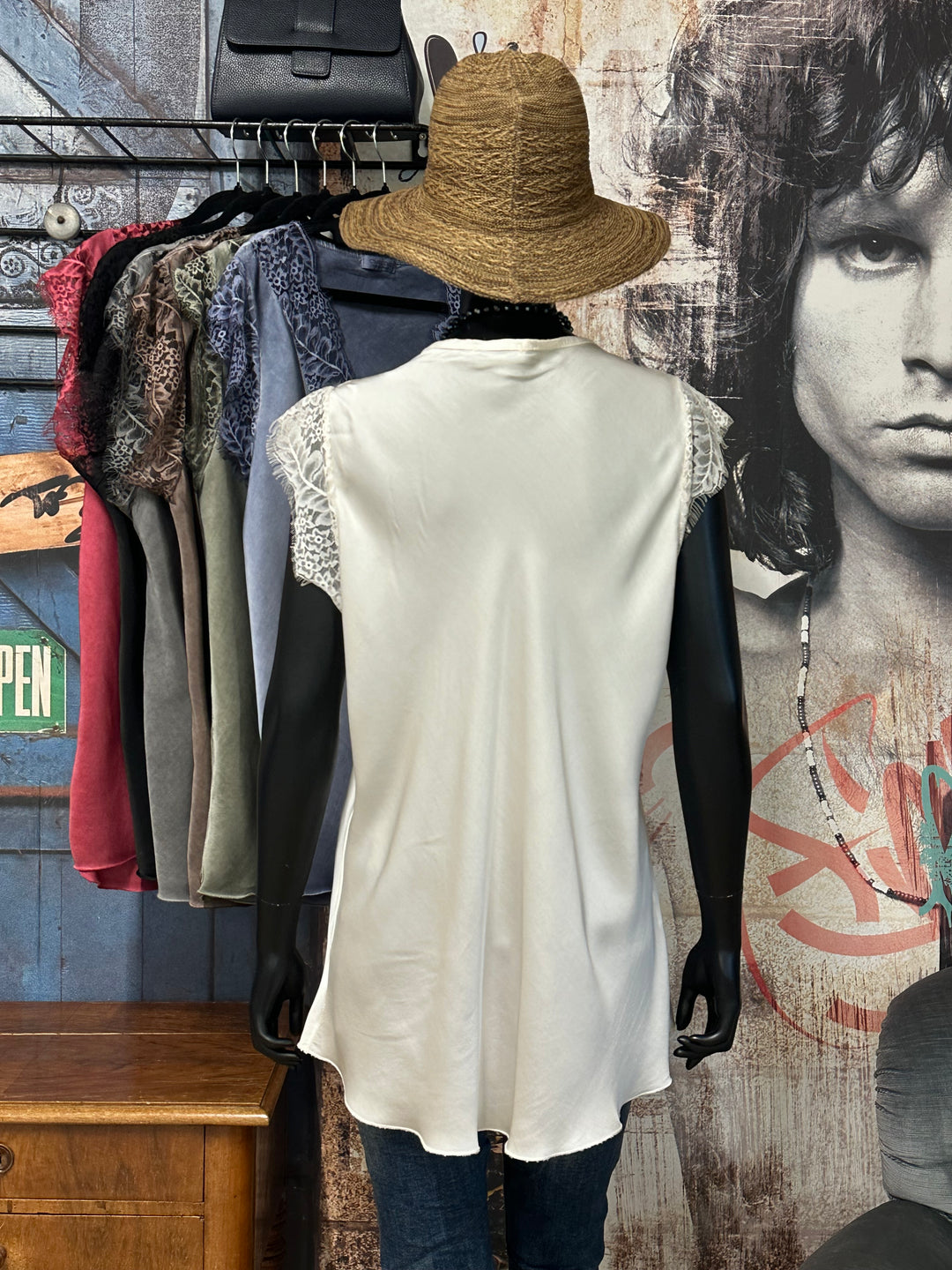 Satin-Top mit kurzen Ärmeln aus Viskose und Seide (42/46) MADE IN 🇮🇹