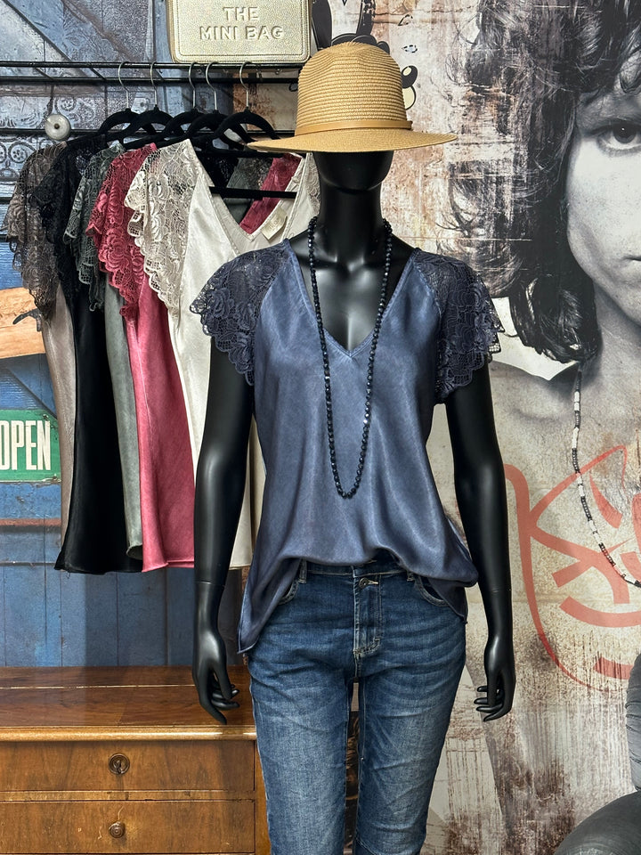 Oberteil aus 100 % Viskose, kurze Ärmel, Spitze, Größe 38/42, HERGESTELLT IN 🇮🇹