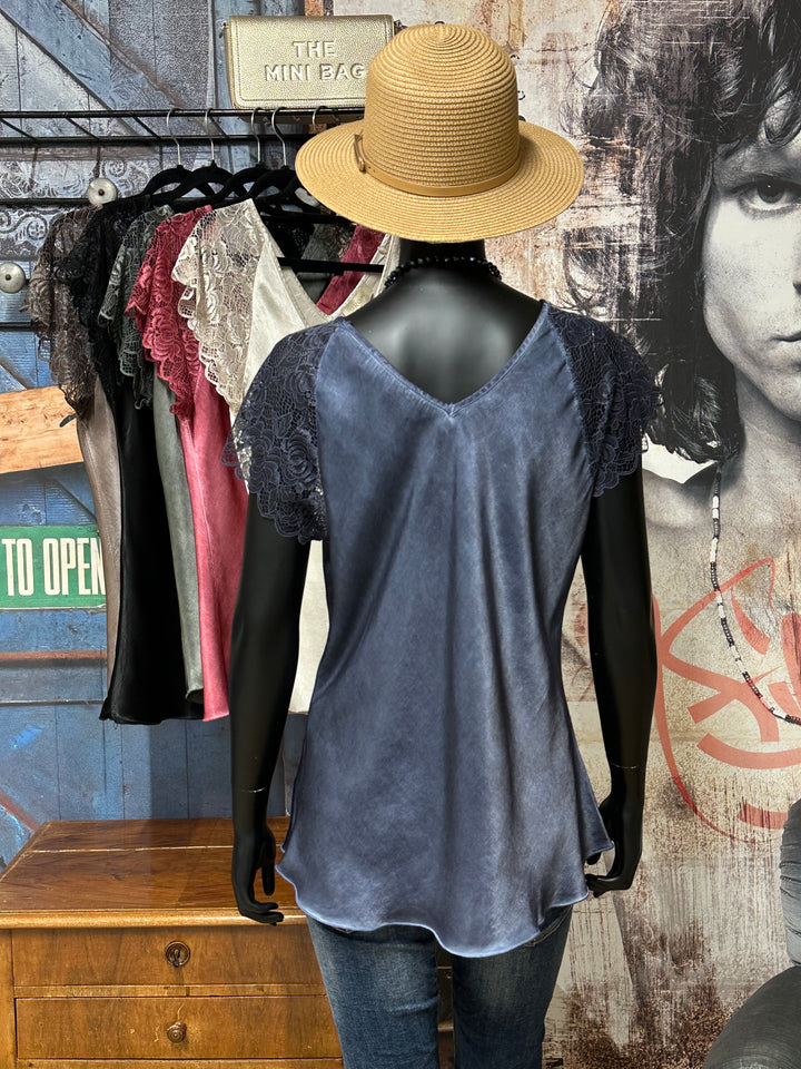 Oberteil aus 100 % Viskose, kurze Ärmel, Spitze, Größe 38/42, HERGESTELLT IN 🇮🇹