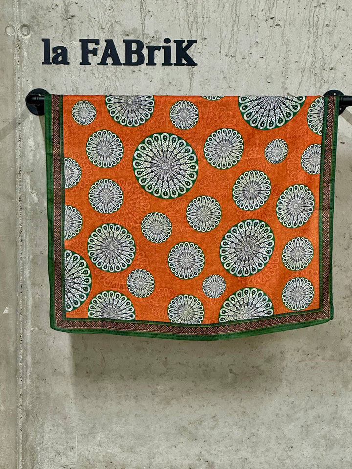 Foulard carré &amp; réversible imprimé style Mandala «Joy» 100% viscose
