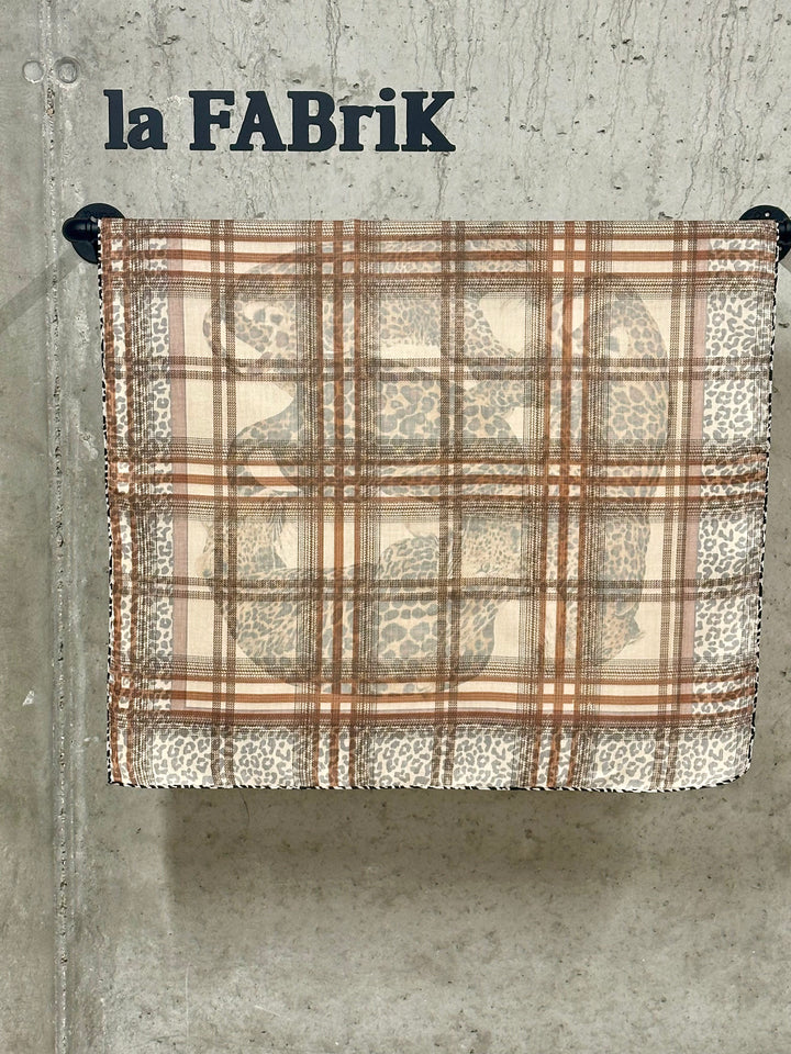 Foulard carré &amp; réversible imprimé Léopard «Joy» 100% viscose