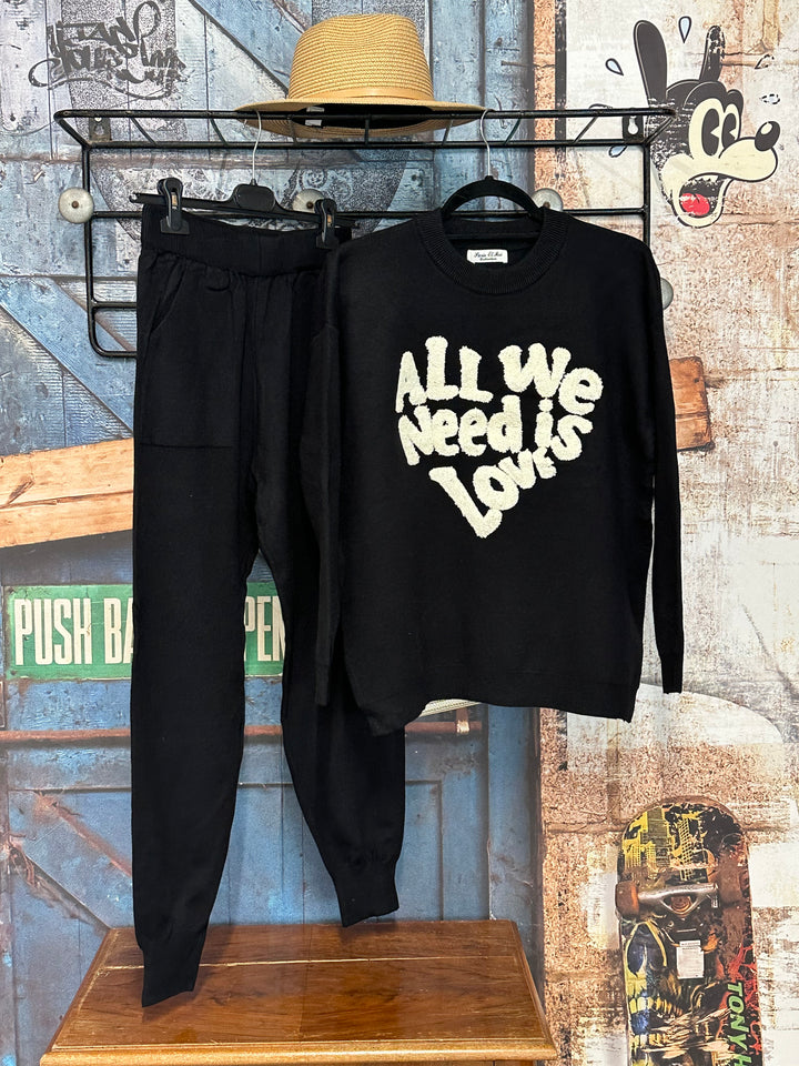 2-teiliges Relax-Set in Schwarz und Ecru (36/40)