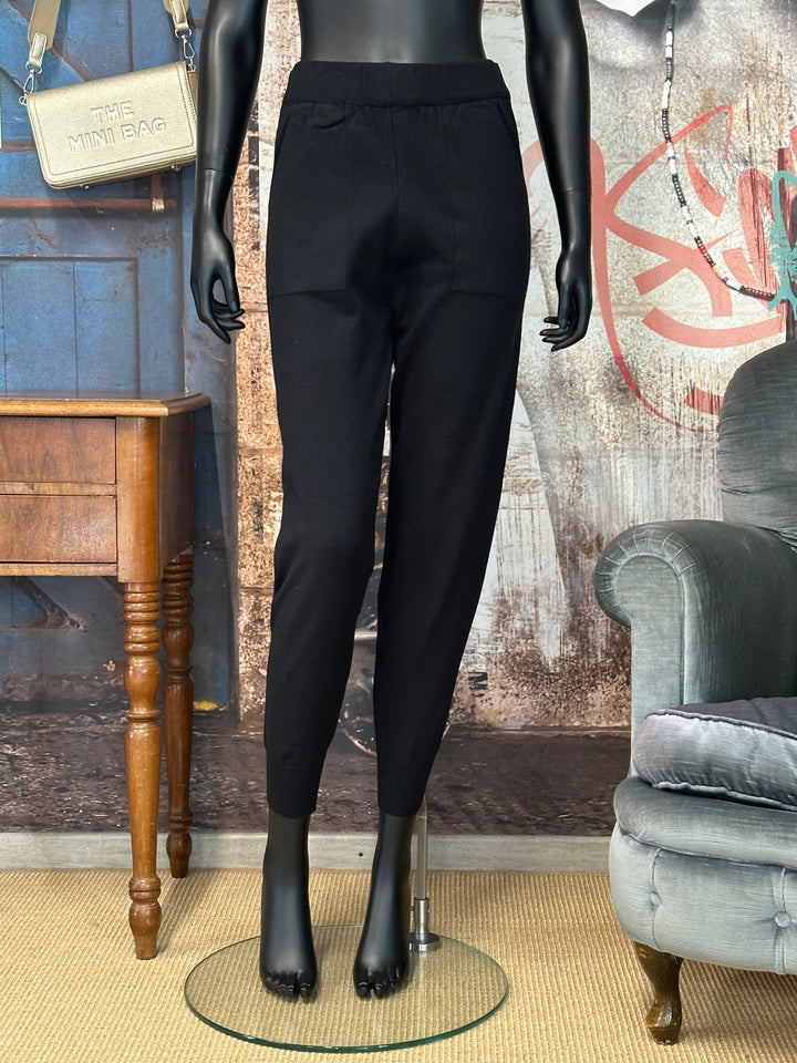 2-teiliges Relax-Set in Schwarz und Ecru (36/40)