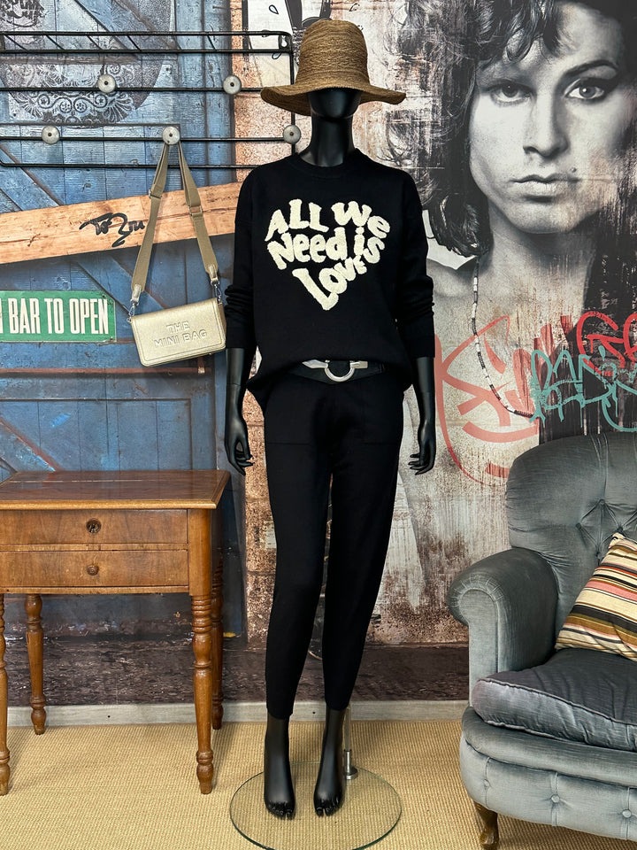 2-teiliges Relax-Set in Schwarz und Ecru (36/40)