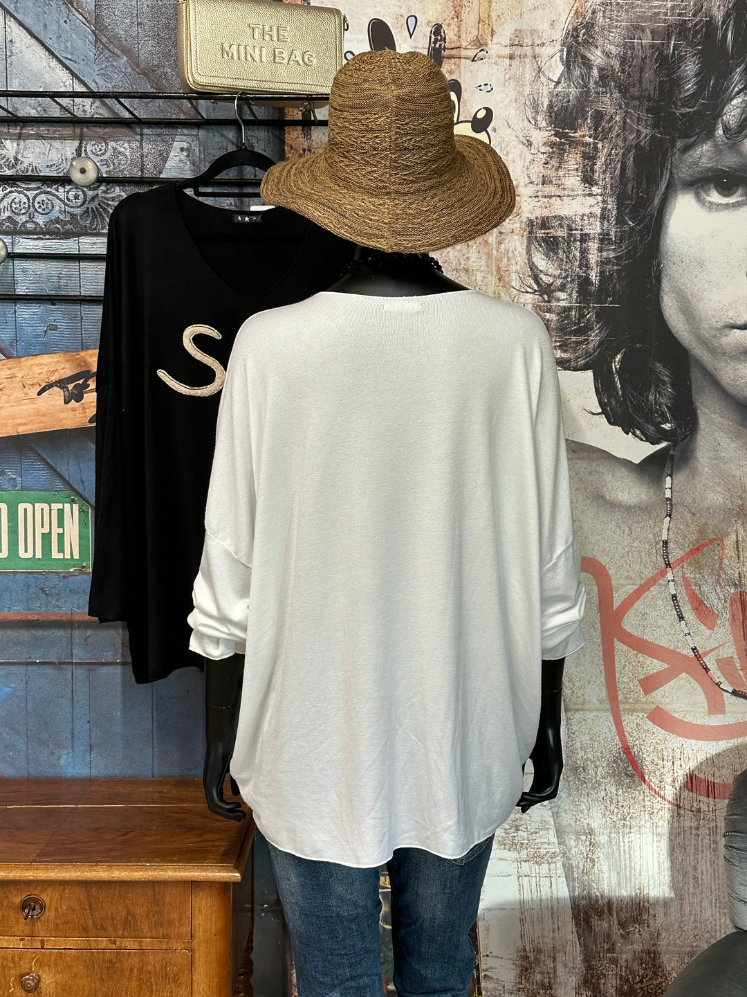 Oversize-Pullover mit V-Ausschnitt „Smile” (44/48) MADE IN ITALY