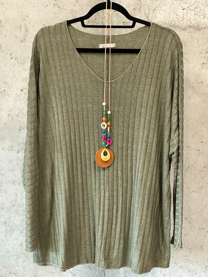 Pullover mit feinem Rippstrickkragen und V-Ausschnitt (44/48) MADE IN ITALY