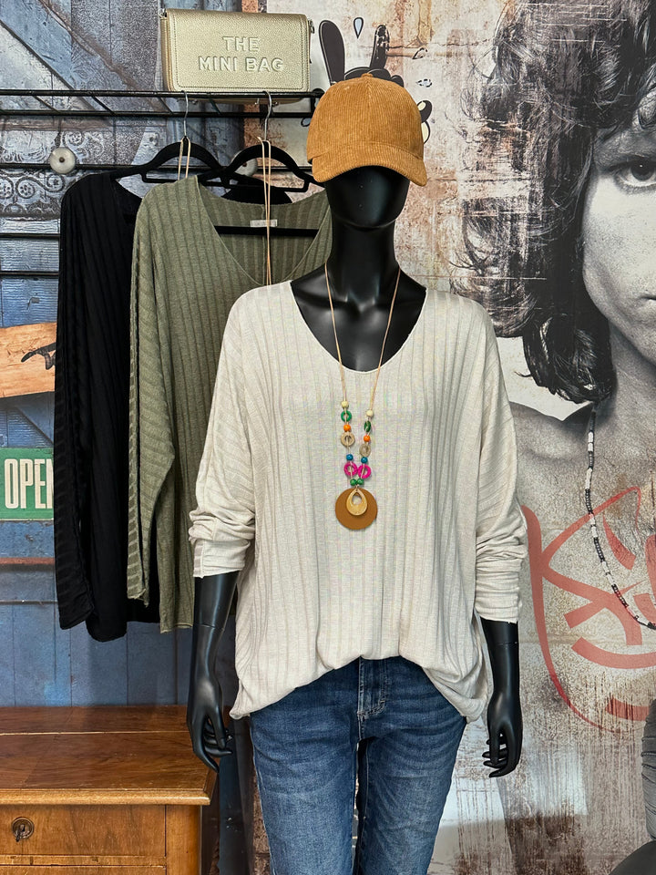 Pullover mit feinem Rippstrickkragen und V-Ausschnitt (44/48) MADE IN ITALY