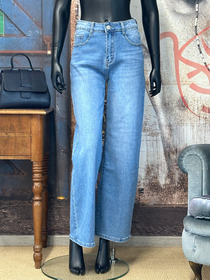 Jeans „Wide Leg“ hellblau „Denim“ (38 ➡️ 48)