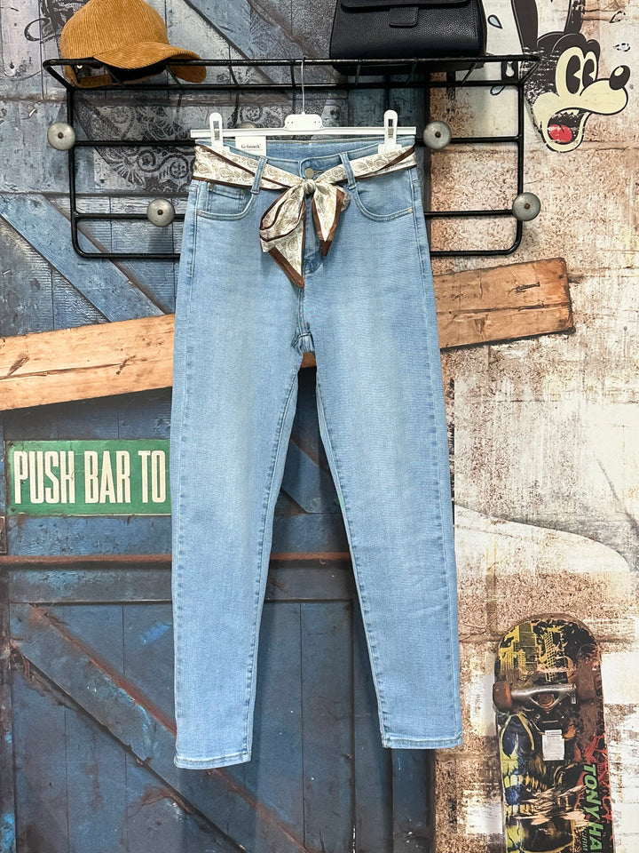 Jeans „Mom Fit“ hellblau „Denim“ (36 ➡️ 46)