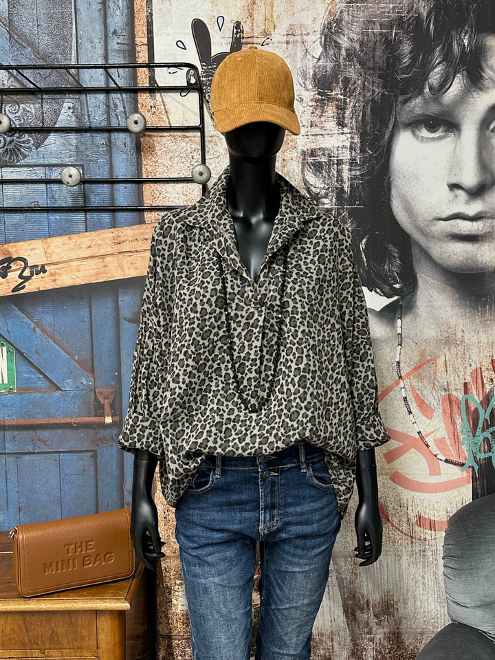Bluse „Leopard“ aus taupefarbenem, schwarzem und braunem Baumwollvoile (40/44) MADE IN ITALY